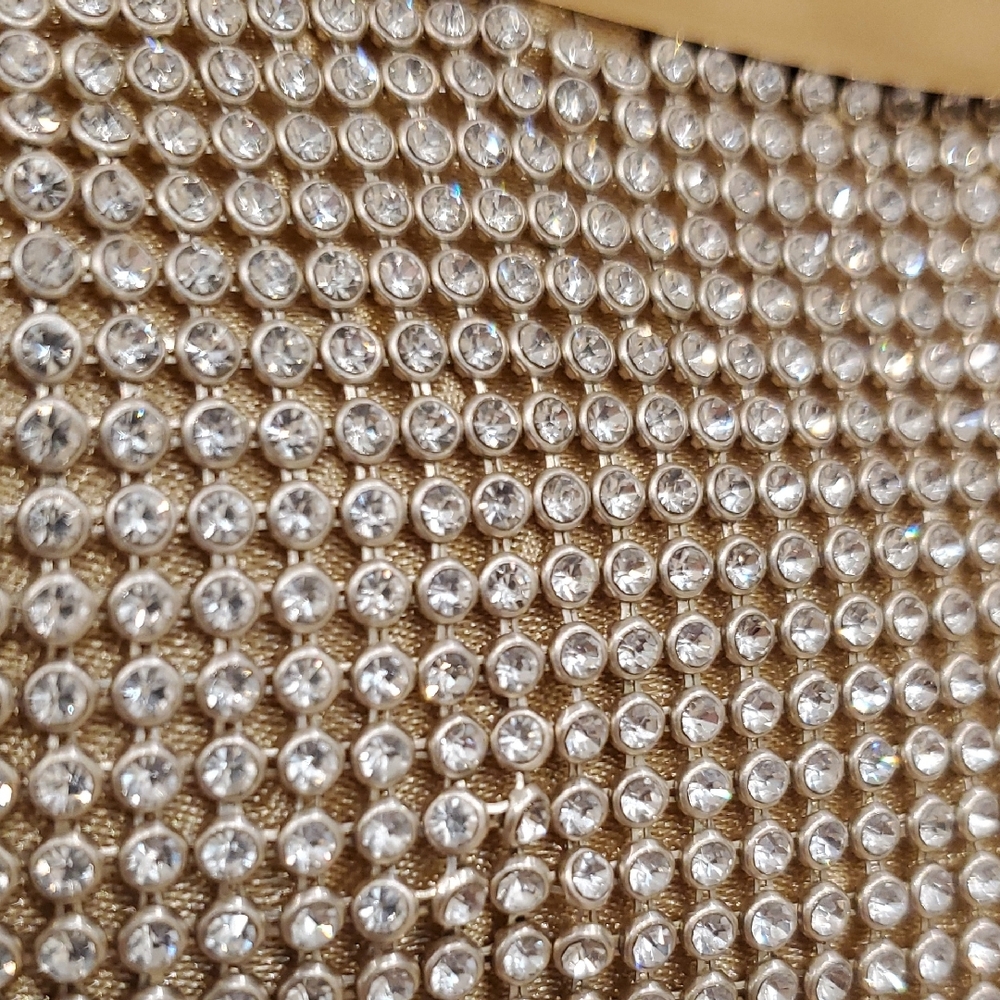 Elegant Silver Rhinestone Clutch - Picture 3 of 5